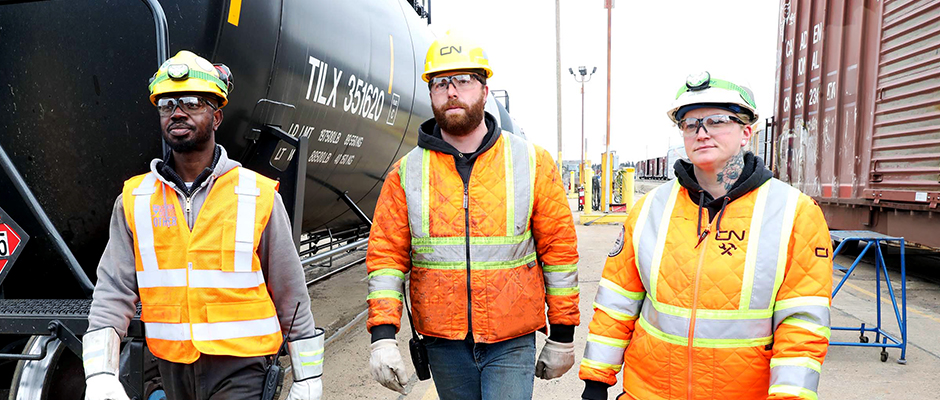 CN employees in safety vests